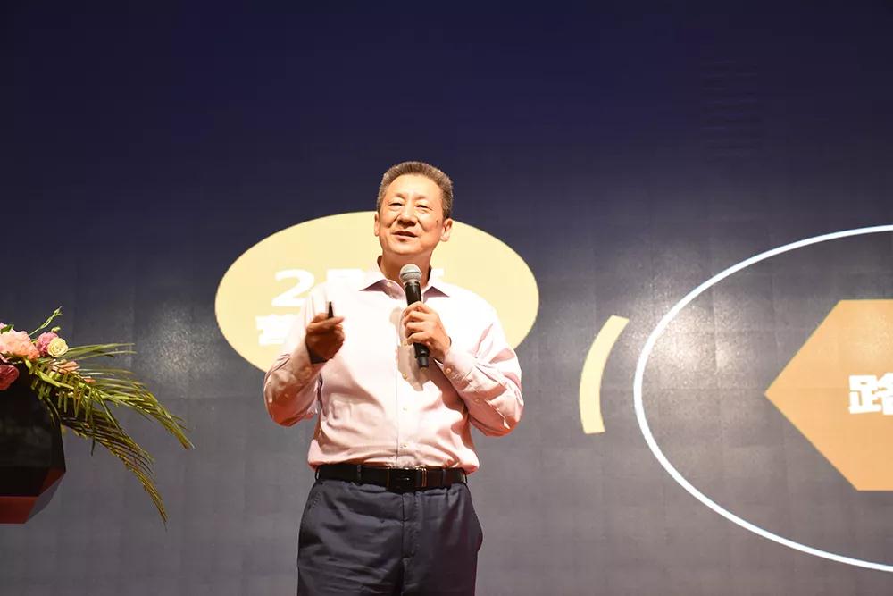 中國(guó)營(yíng)銷(xiāo)實(shí)戰(zhàn)專(zhuān)家路長(zhǎng)全先生